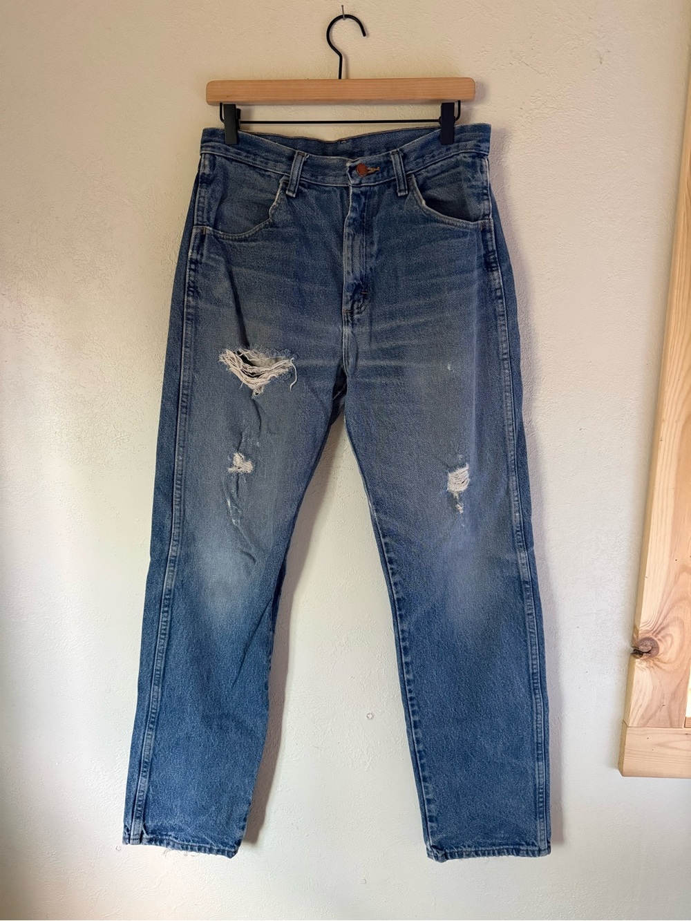Vintage Thrashed Rustler Jeans 33x34”